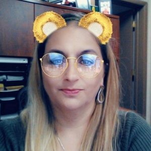 Meet your Posher, Yolanda